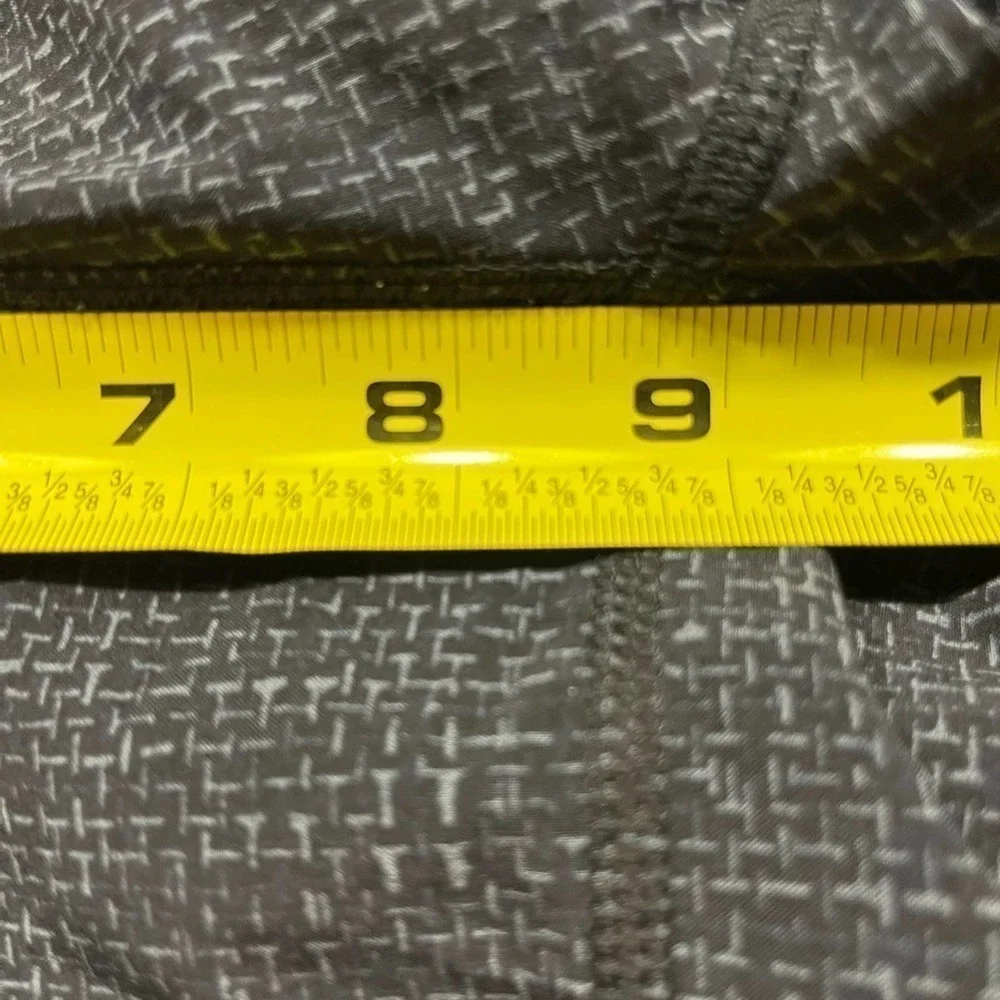 Lululemon Pace Breaker Lined 9" Shorts Size Small - Picture 4 of 4